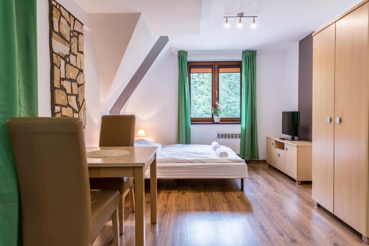 Udanypobyt Apartamenty Przy Dolinach E I F Koscielisko Bagian luar foto