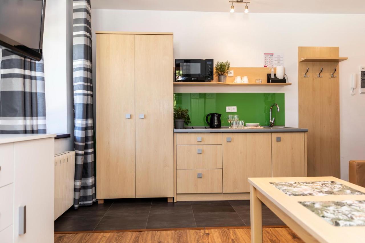 Udanypobyt Apartamenty Przy Dolinach E I F Koscielisko Bagian luar foto
