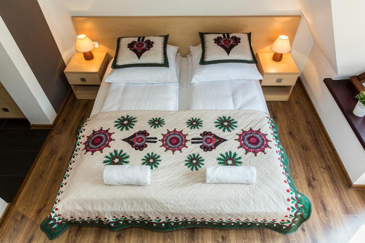 Udanypobyt Apartamenty Przy Dolinach E I F Koscielisko Bagian luar foto