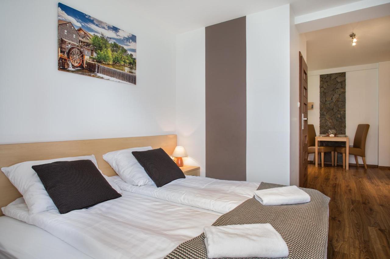 Udanypobyt Apartamenty Przy Dolinach E I F Koscielisko Bagian luar foto