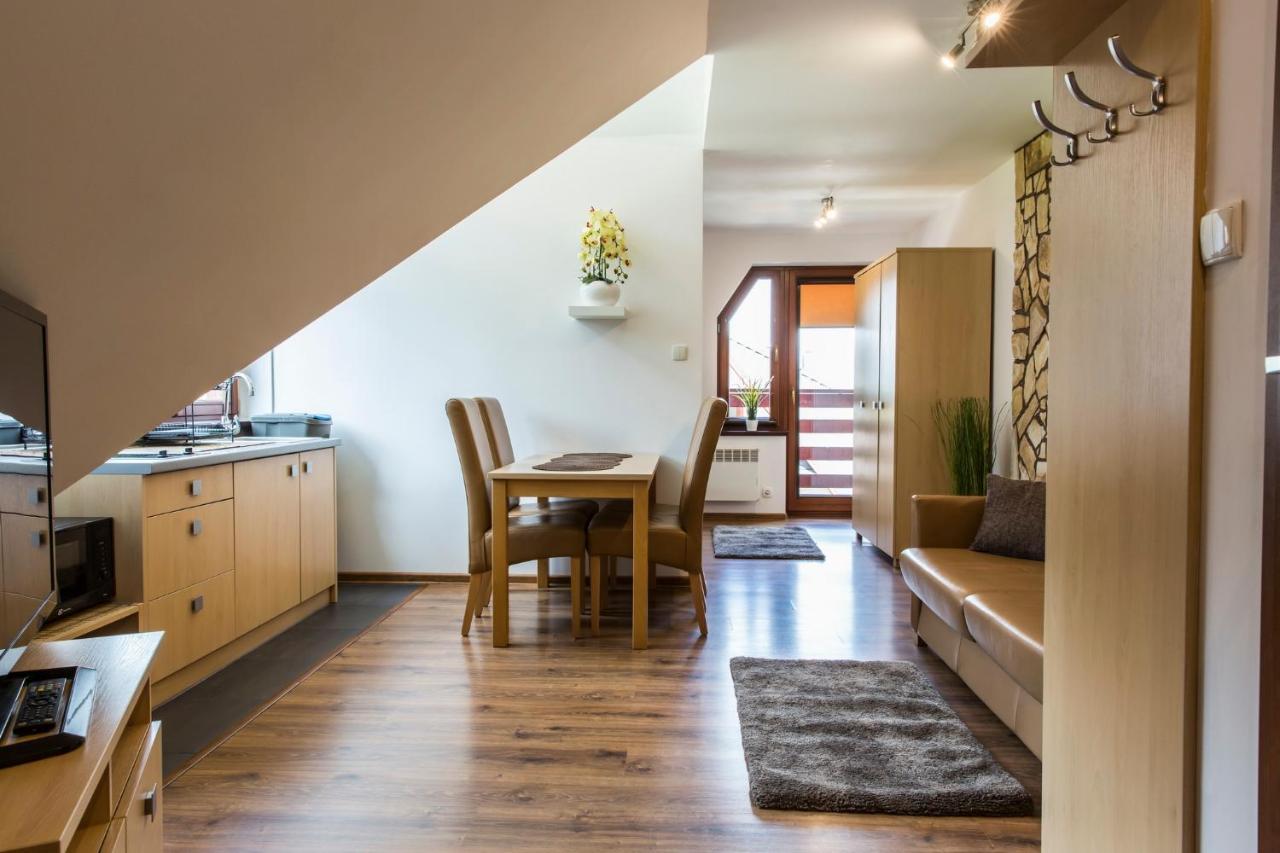 Udanypobyt Apartamenty Przy Dolinach E I F Koscielisko Bagian luar foto